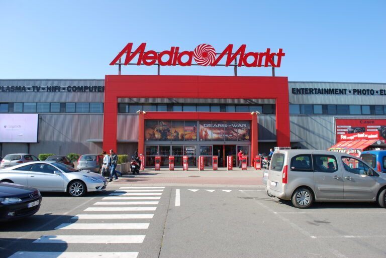 A MediaMarkt atualiza a segurança problemática do ecossistema InVue's OneKEY .