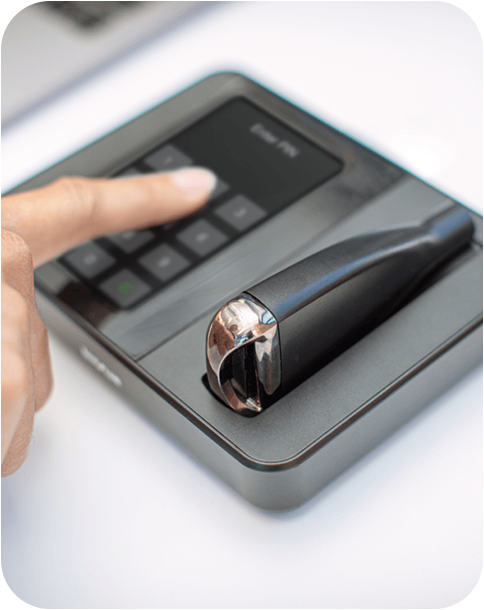 OneKEY com luz verde