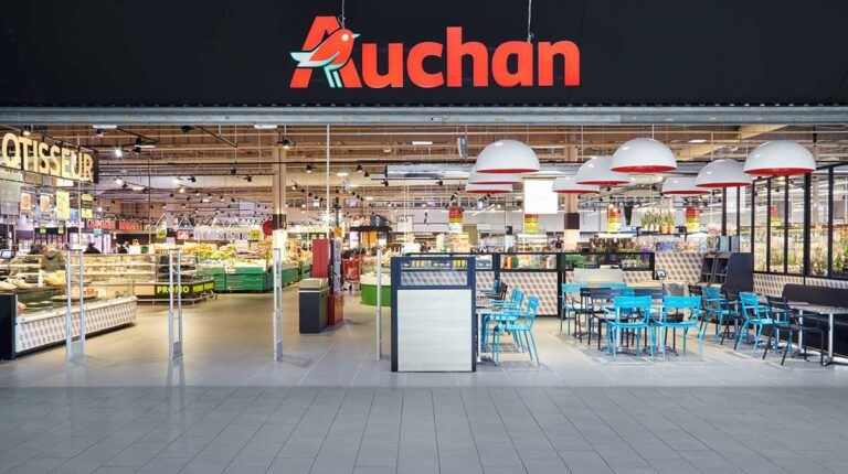 Exterior da loja Auchan