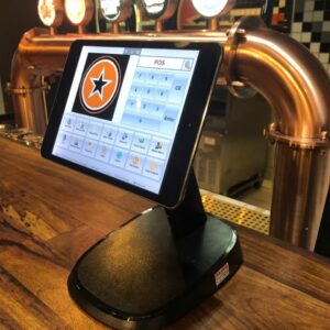 Suporte de PDV para tablet em restaurante