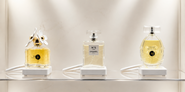 O problema dos testadores de perfume: como os varejistas equilibram a acessibilidade e as perdas de estoque